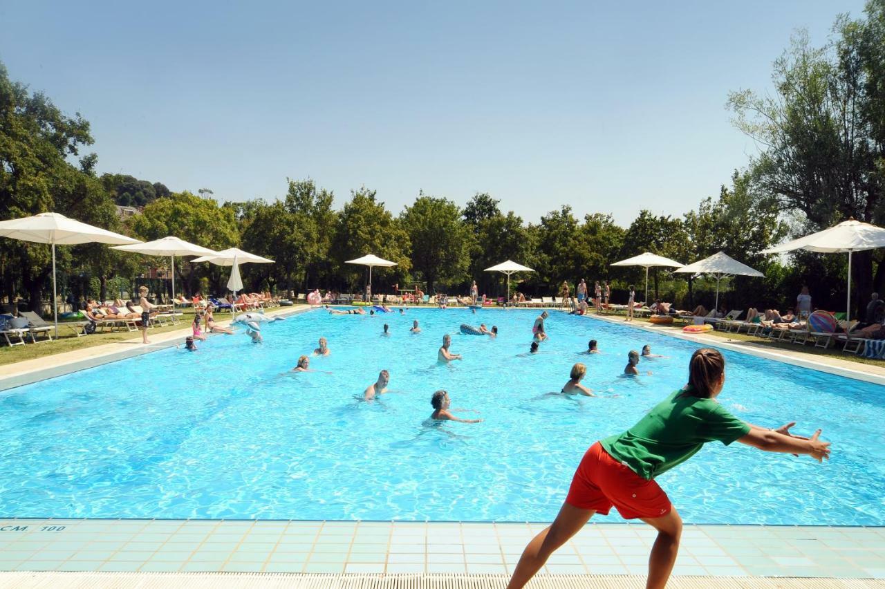 Parco Delle Piscine Hotel Sarteano Exterior foto
