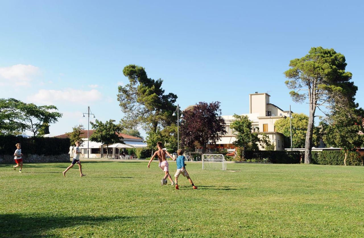 Parco Delle Piscine Hotel Sarteano Exterior foto
